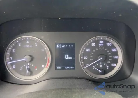 2018 Hyundai Tucson Sel z USA, uszkodzony, nr VIN KM8J33A40JU676727